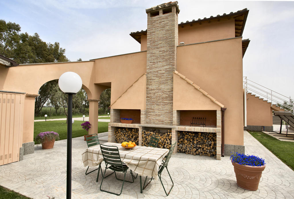 Agriturismo Pian Di Spille - Golf Villa Tarquinia Luaran gambar