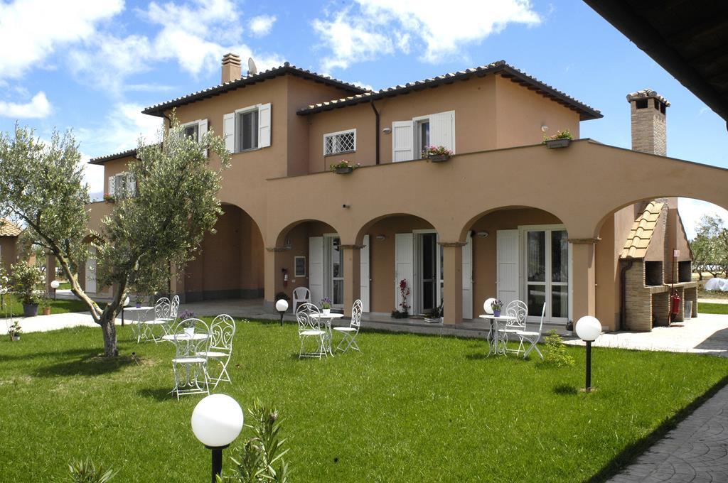 Agriturismo Pian Di Spille - Golf Villa Tarquinia Luaran gambar
