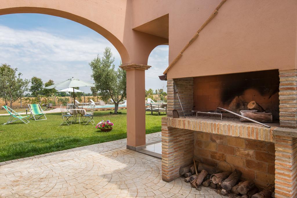 Agriturismo Pian Di Spille - Golf Villa Tarquinia Luaran gambar