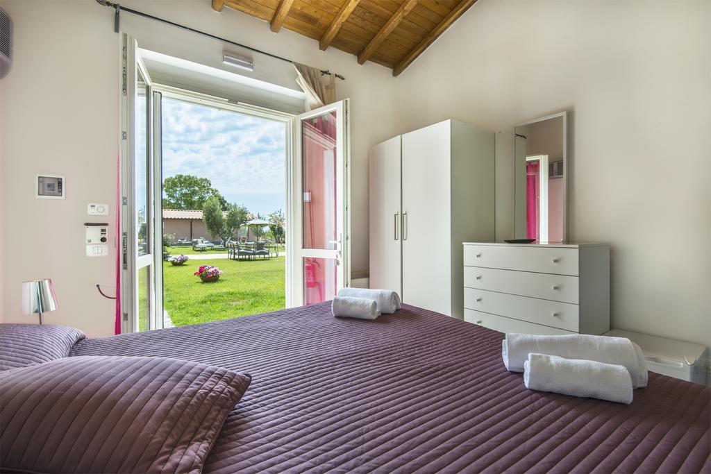 Agriturismo Pian Di Spille - Golf Villa Tarquinia Luaran gambar